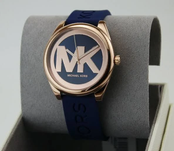 Michael Kors Woman