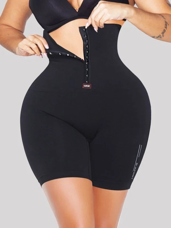 High waist shorts with suspenders