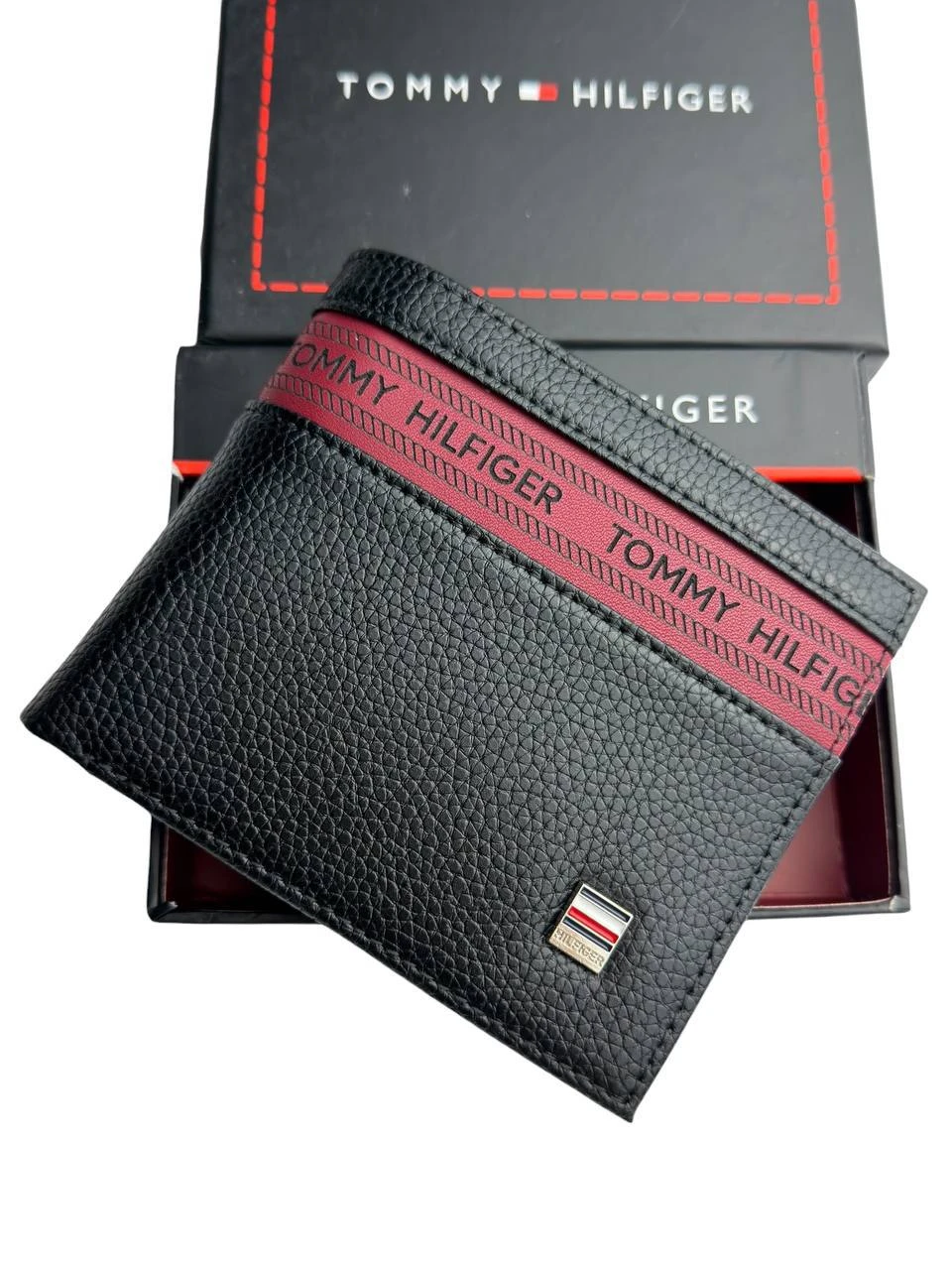 محفظه tommy