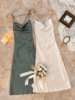 Backless satin nightgown with lace