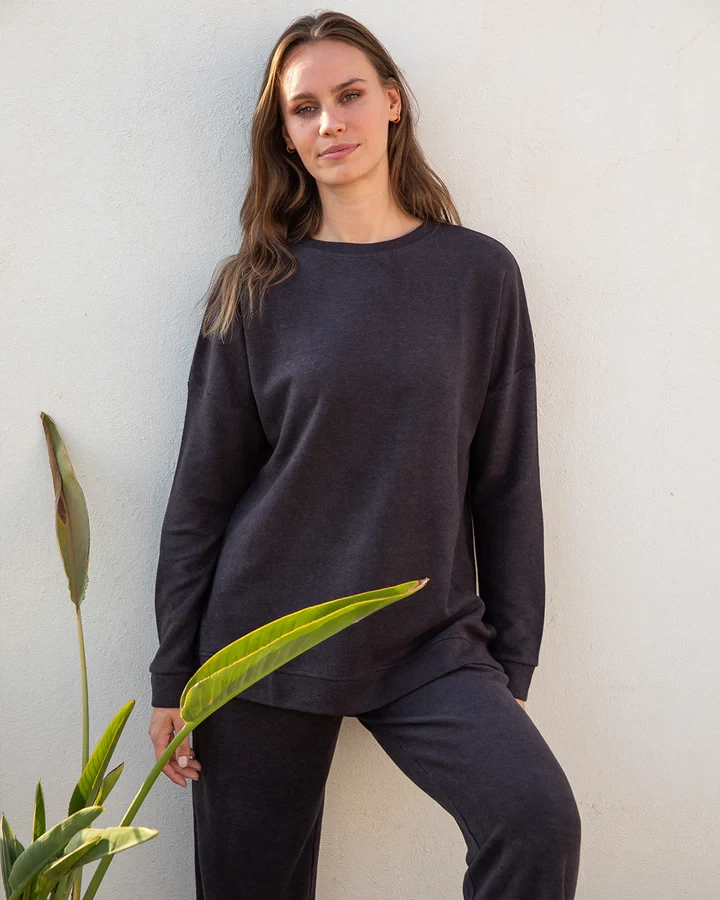 بيجاما حريمي كم طويل خامة كاشمير سادة