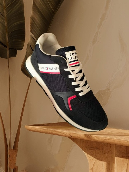 كوتش تومى نعل pvc