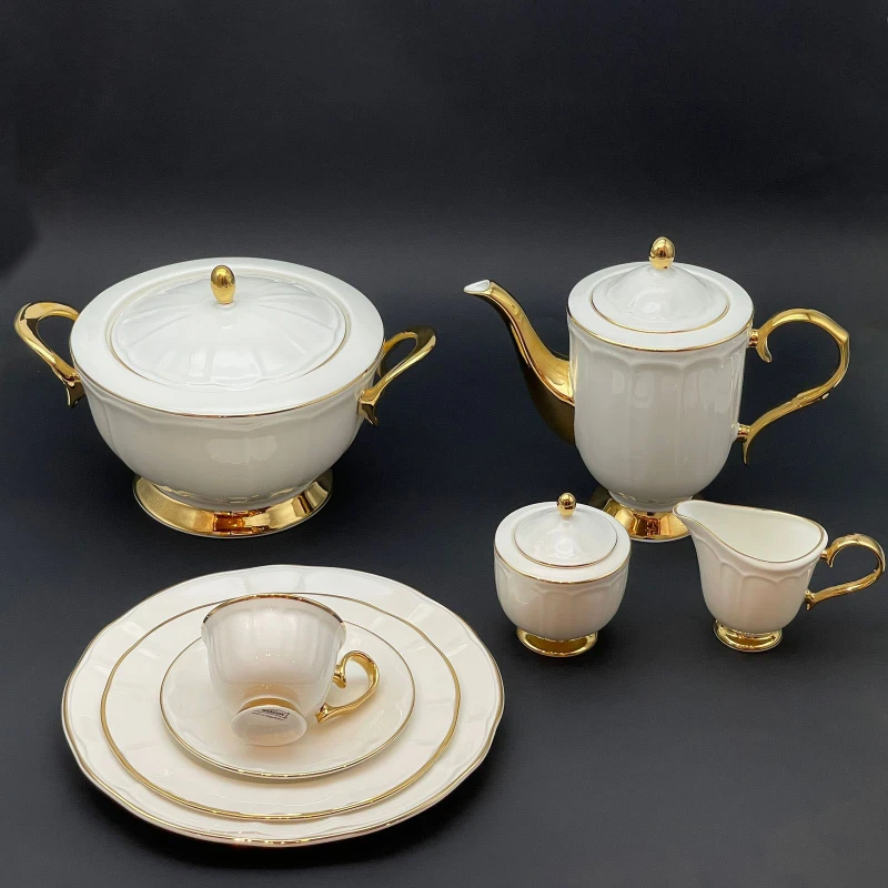 طقم سفره 62 قطعه – DE01