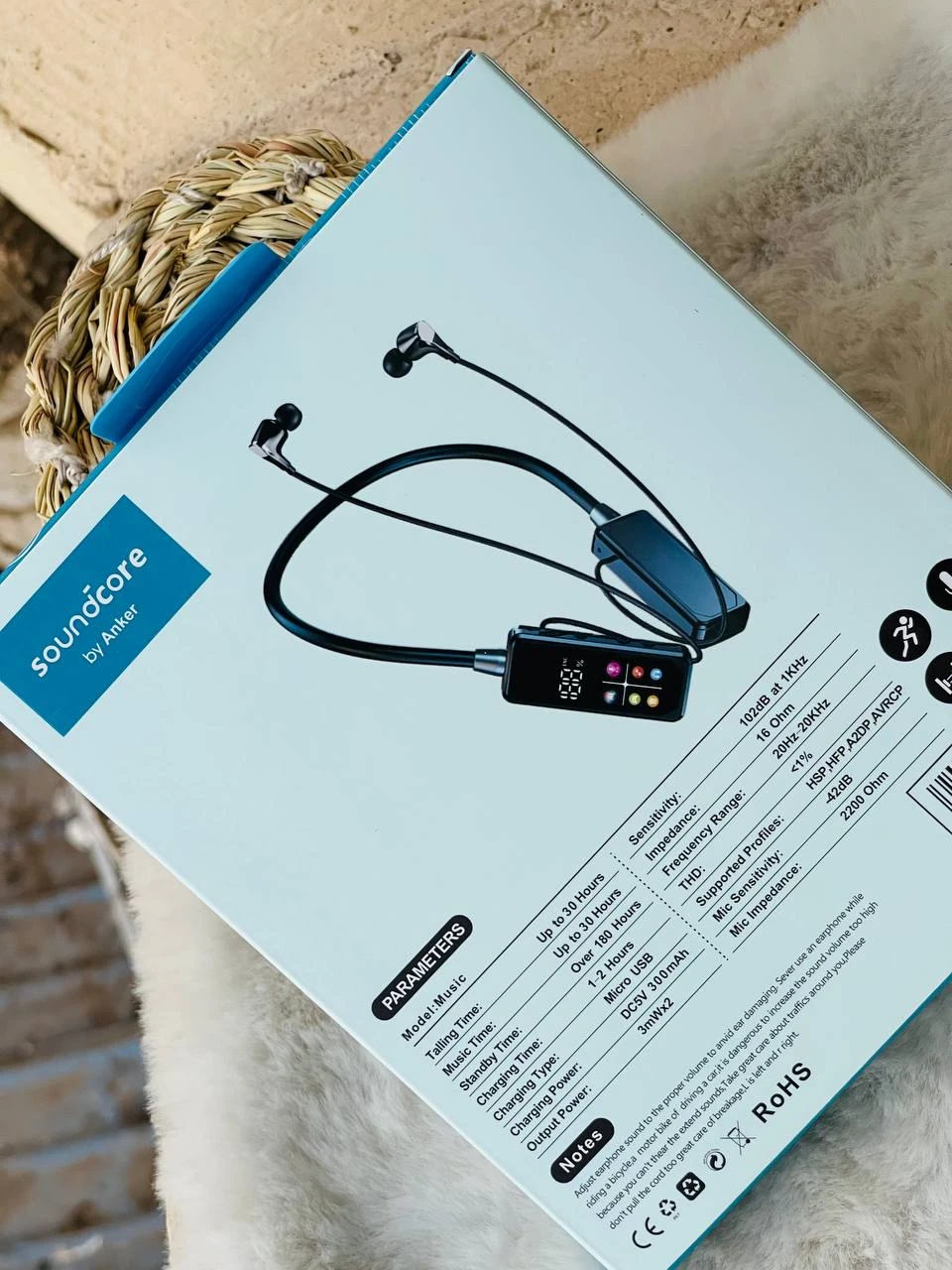 سماعة طوق بلوتوث  مجناتيك  soundcore من شركة