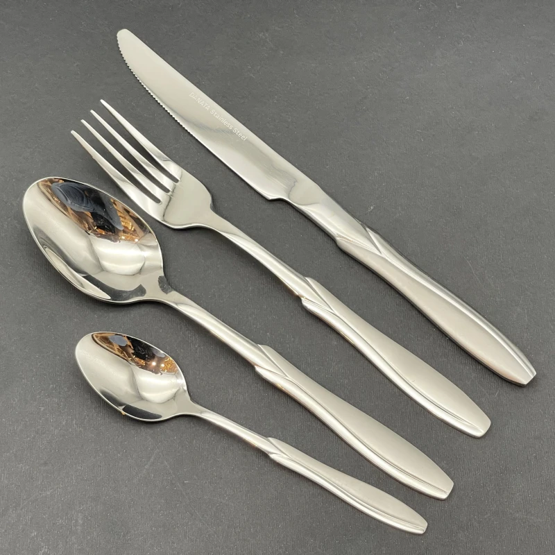 شنطه معالق 86 قطعه – DANATA