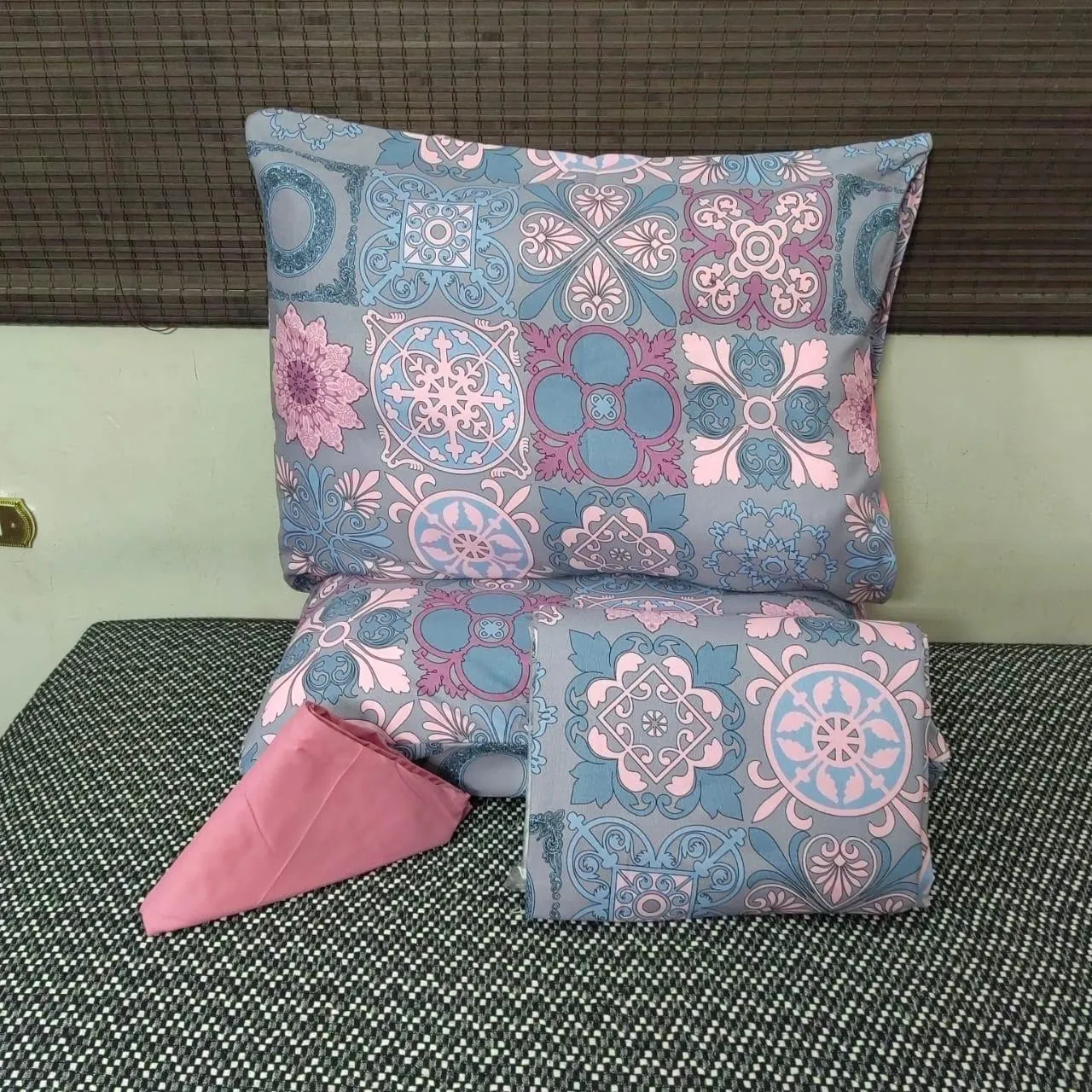 طقم ملايه قطن عامريه بيور سرير كبير كنج - 4 قطع 240x260 سم