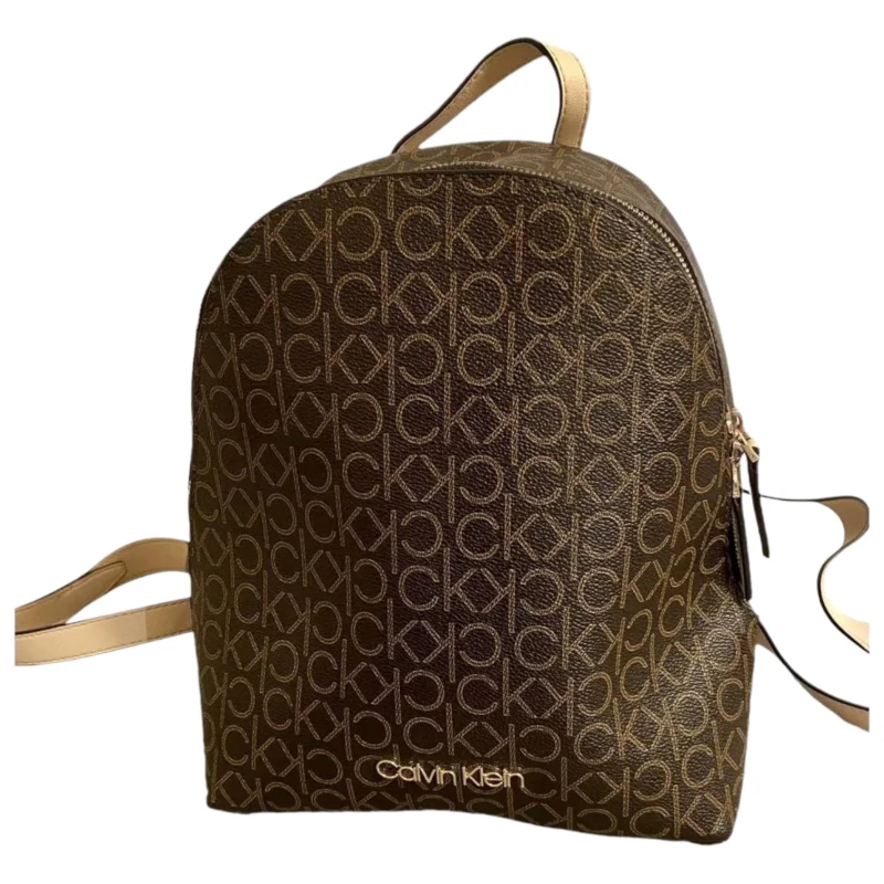 شنطه ظهر من كالفن كلاين للنساء